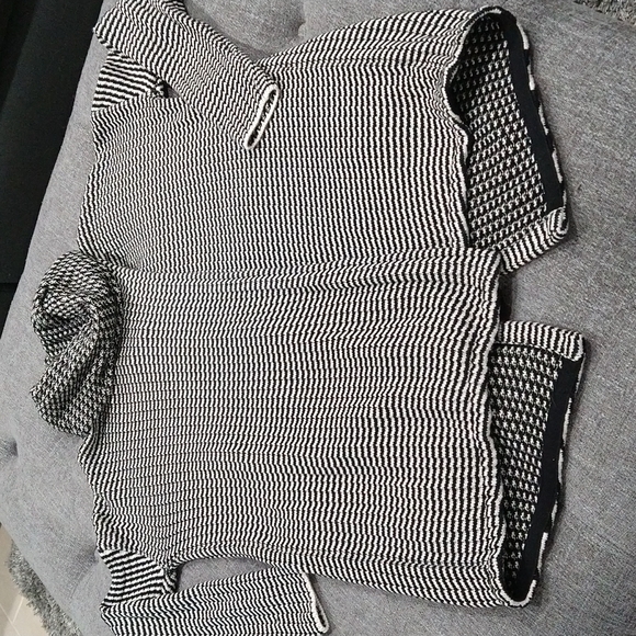 CAbi Sweaters - CAbi Sweater